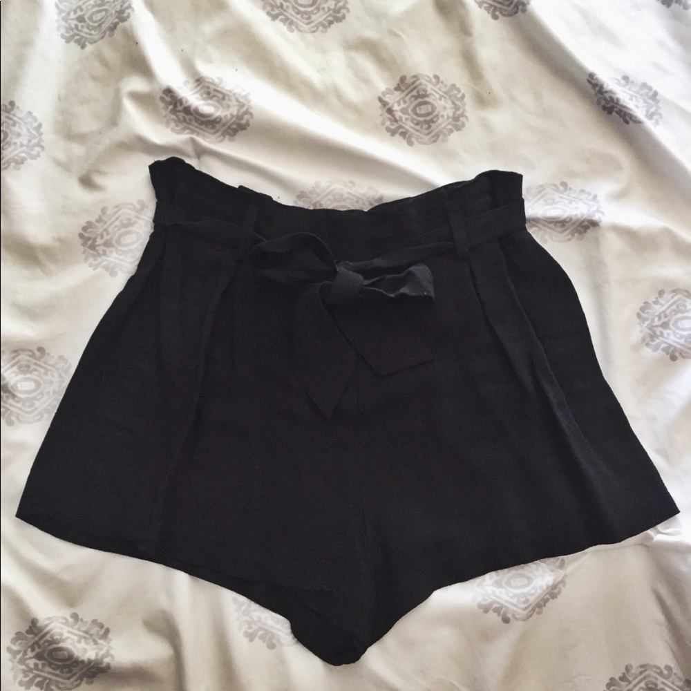 Black ribbon high-waisted shorts